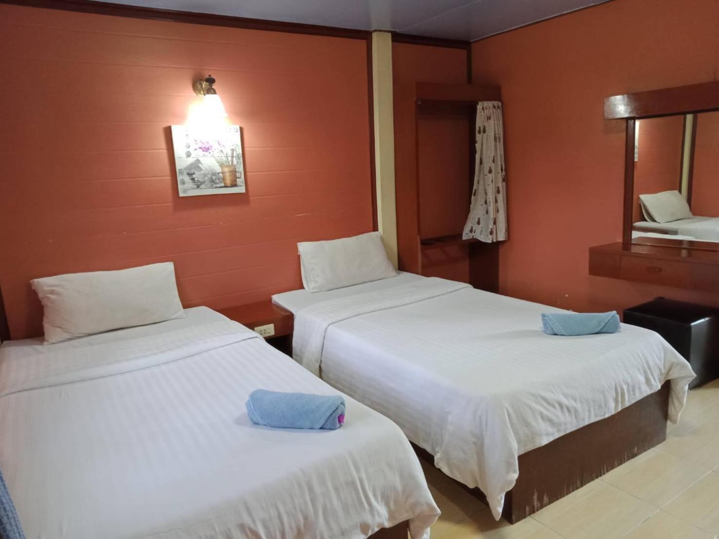 Hotel Haad Somboon House Bang Saphan Exterior foto