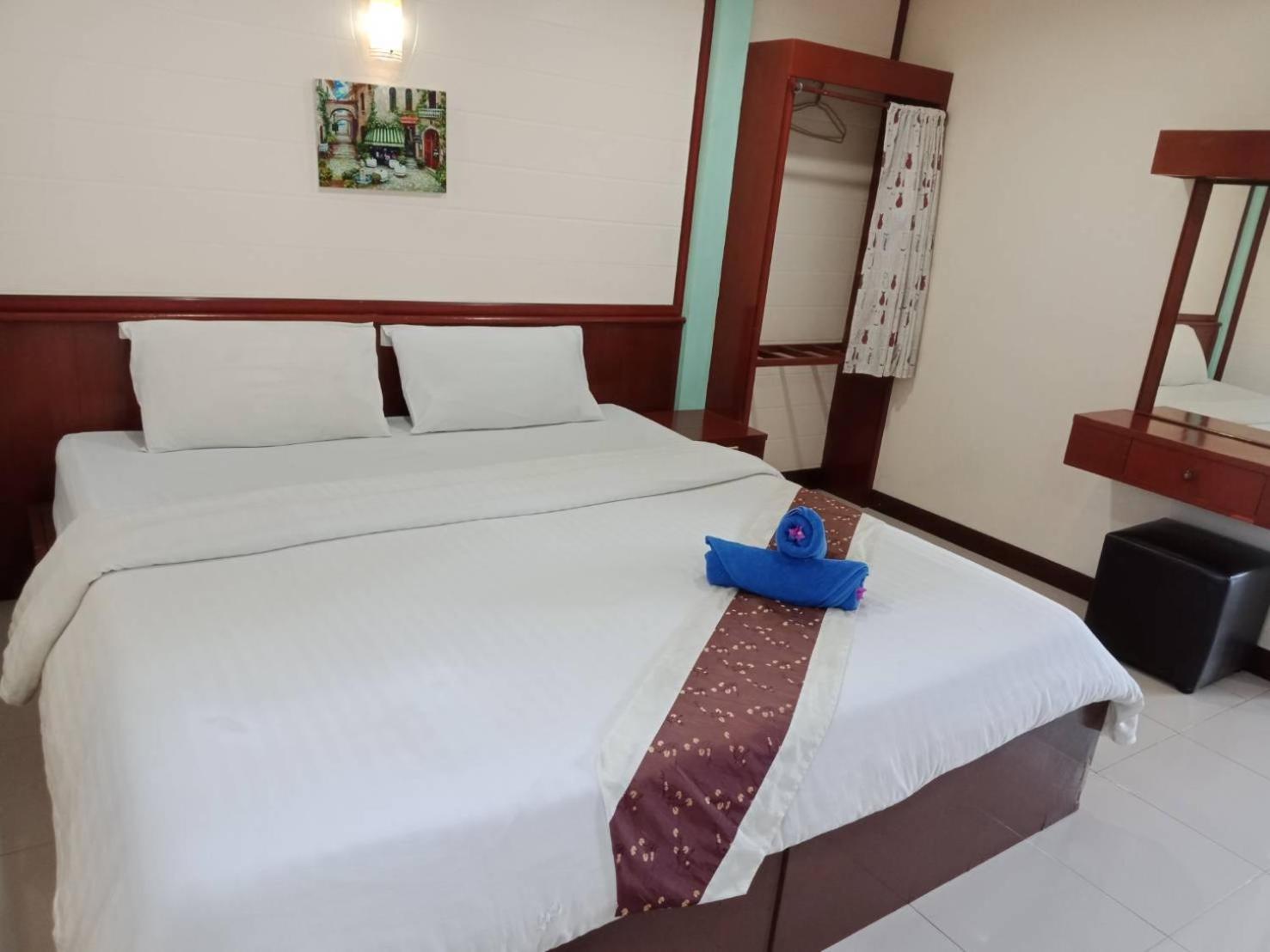 Hotel Haad Somboon House Bang Saphan Exterior foto