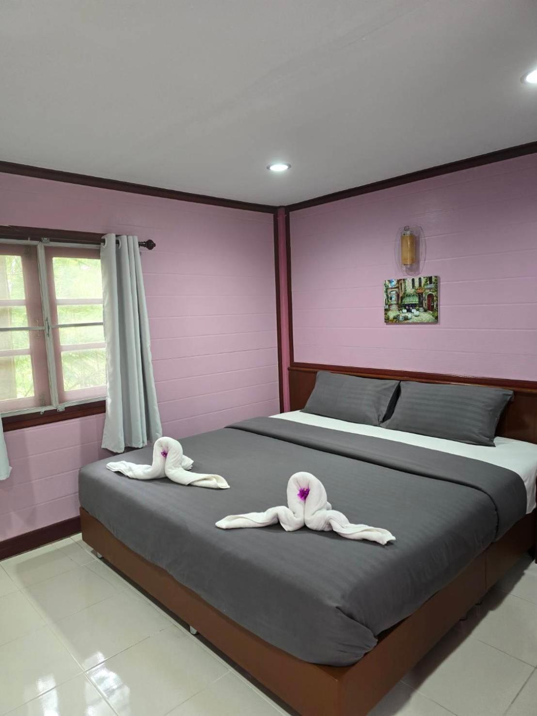 Hotel Haad Somboon House Bang Saphan Exterior foto