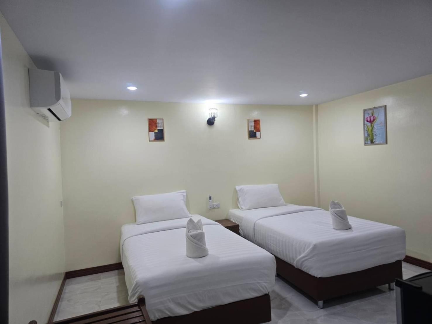 Hotel Haad Somboon House Bang Saphan Exterior foto