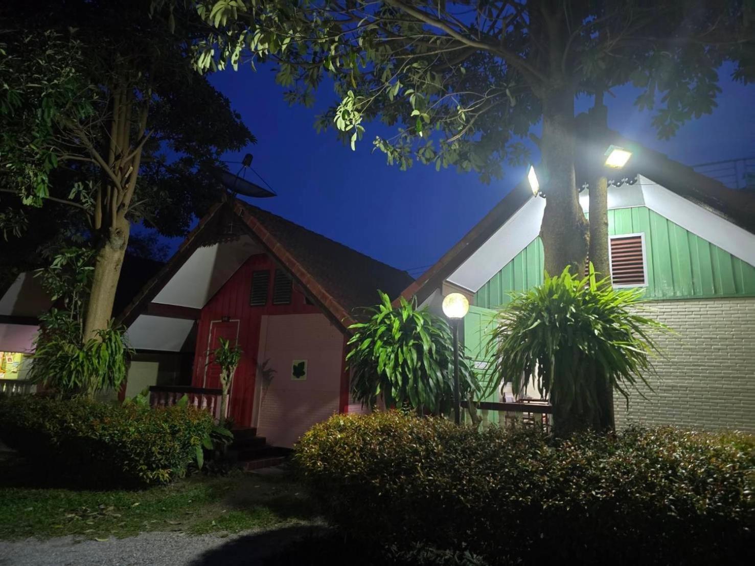 Hotel Haad Somboon House Bang Saphan Exterior foto