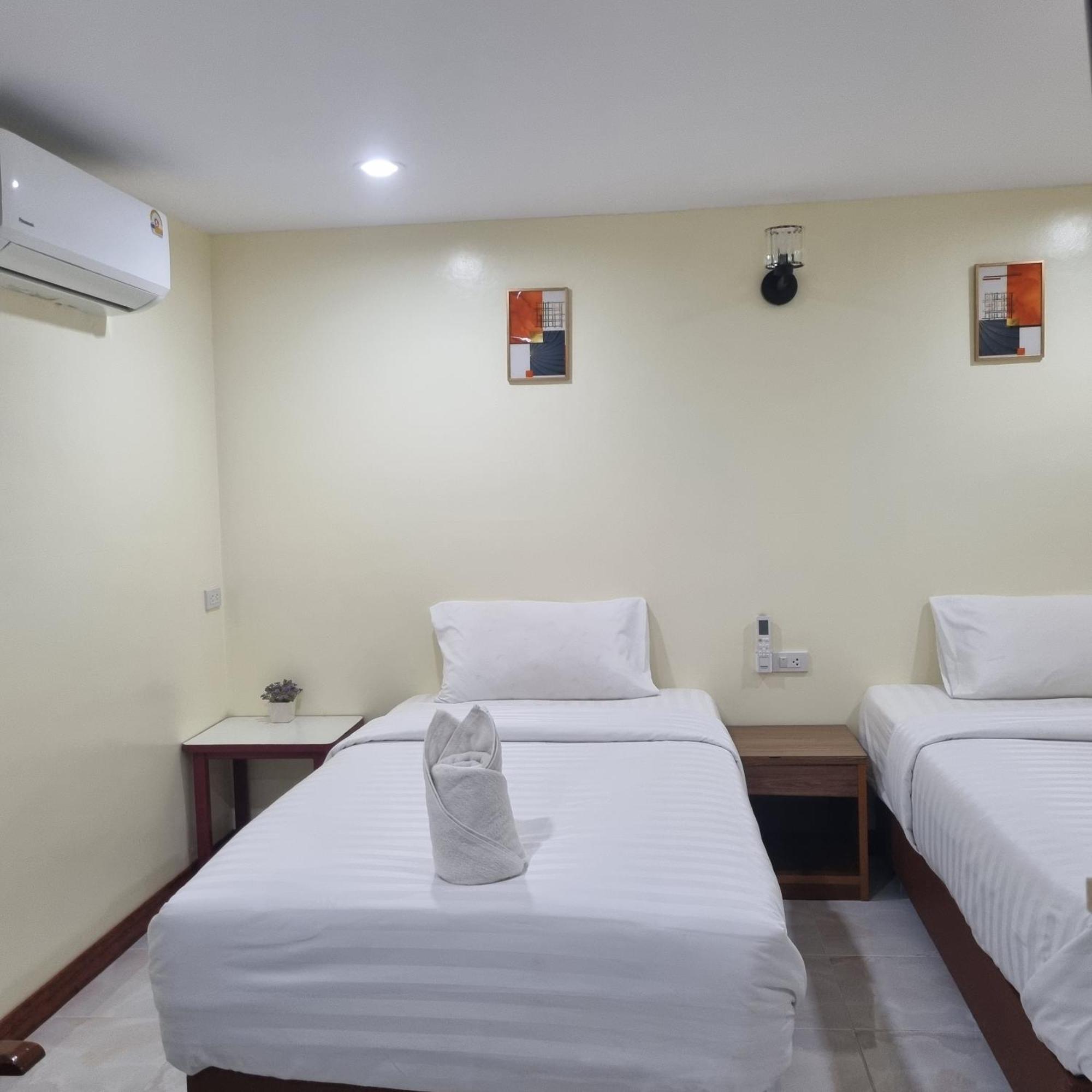 Hotel Haad Somboon House Bang Saphan Habitación foto